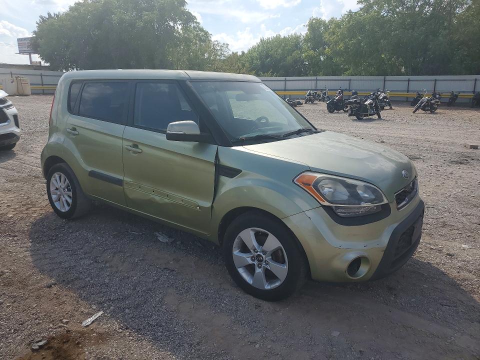 2013 Kia Soul მანქანა იყიდება აუქციონზე, vin: KNDJT2A6XD7591638, აუქციონის ნომერი: 70312026