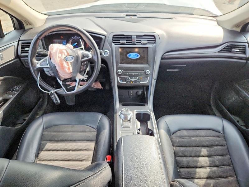 67294756 :رقم المزاد ، 3FA6P0HDXJR135099 vin ، 2018 Ford Fusion مزاد بيع