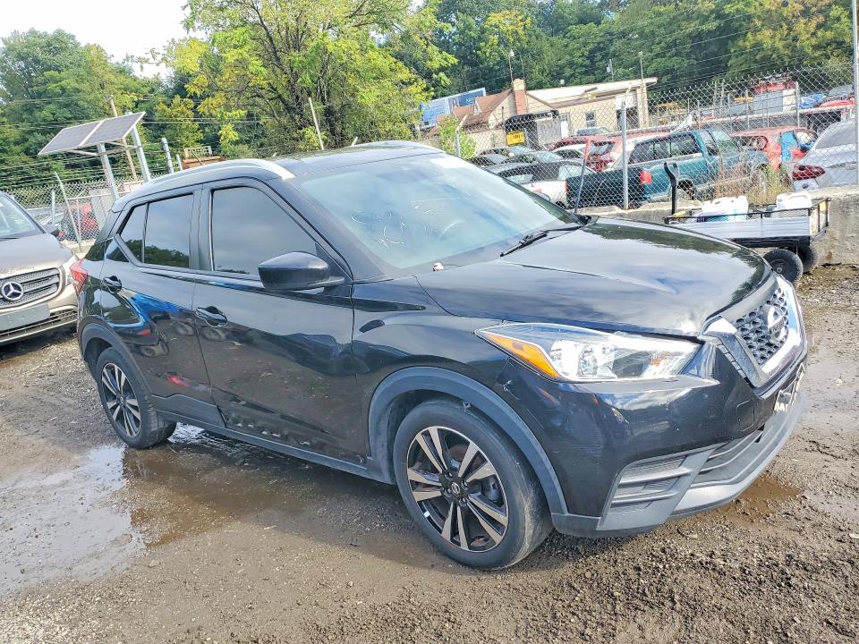 70971726 :رقم المزاد ، 3N1CP5CV9LL539174 vin ، 2020 Nissan Kicks مزاد بيع
