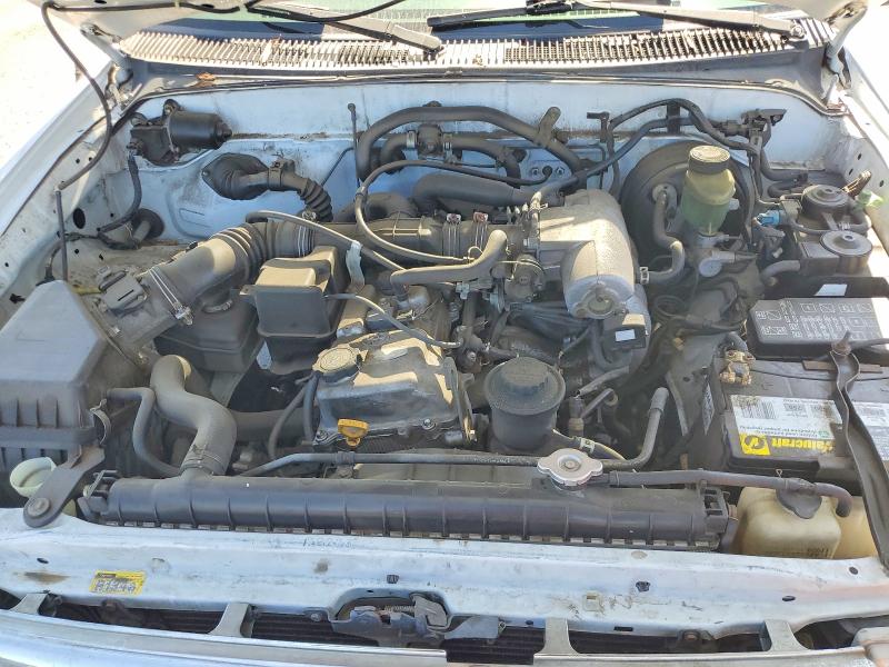 2000 Toyota Tacoma მანქანა იყიდება აუქციონზე, vin: 5TENL42N9YZ713357, აუქციონის ნომერი: 70682476