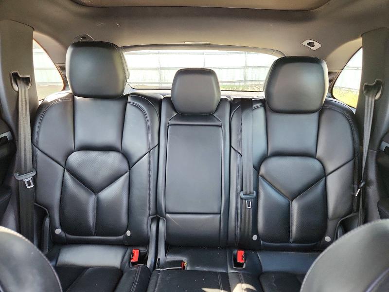 Продаж на аукціоні авто 2017 Porsche Cayenne, vin: WP1AA2A20HKA90181, номер лоту: 68641506