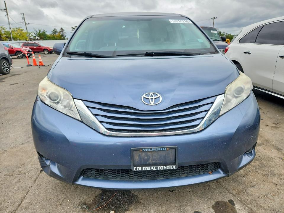 Aukcja sprzedaży 2017 Toyota Sienna, vin: 5TDKZ3DC4HS776290, numer aukcji: 70018216