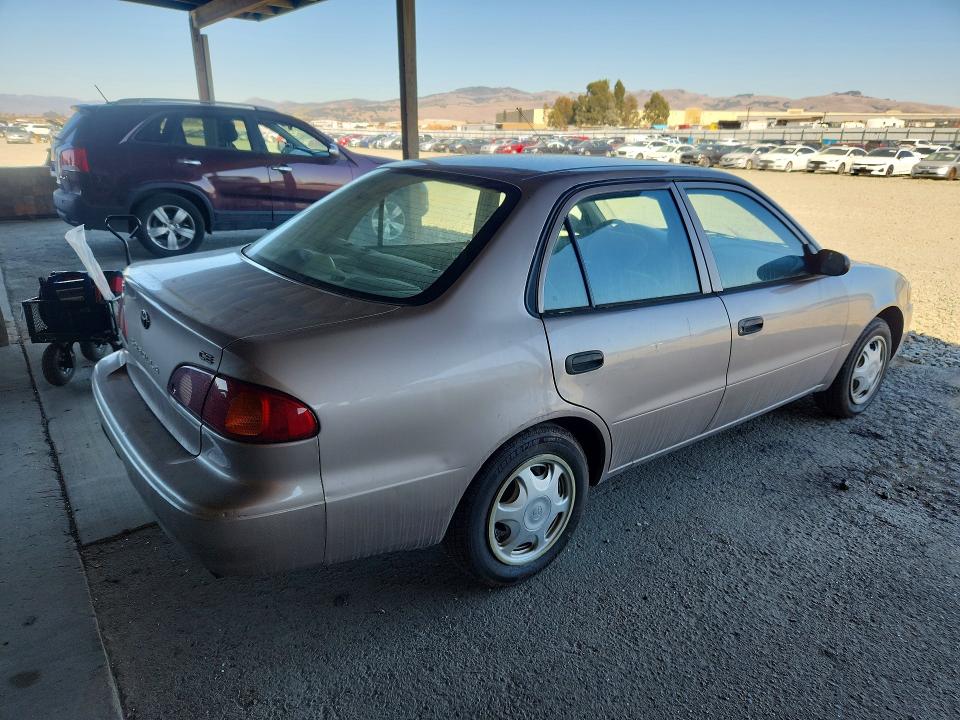 67844516 :رقم المزاد ، 1NXBR12E51Z428200 vin ، 2001 Toyota Corolla مزاد بيع