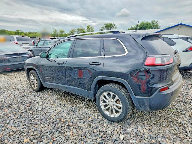 68211906 :رقم المزاد ، 1C4PJLCB2KD148091 vin ، 2019 Jeep Cherokee مزاد بيع