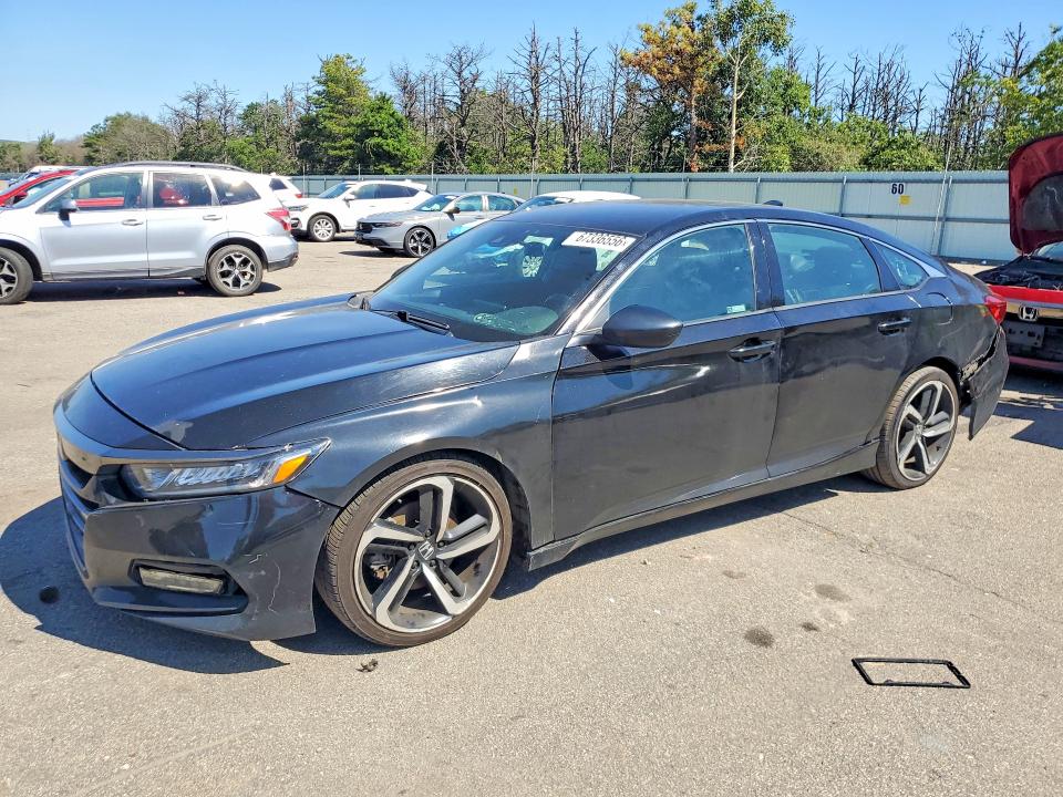 Auction sale of the 2018 Honda Accord, vin: 1HGCV1F3XJA204081, lot number: 67336556