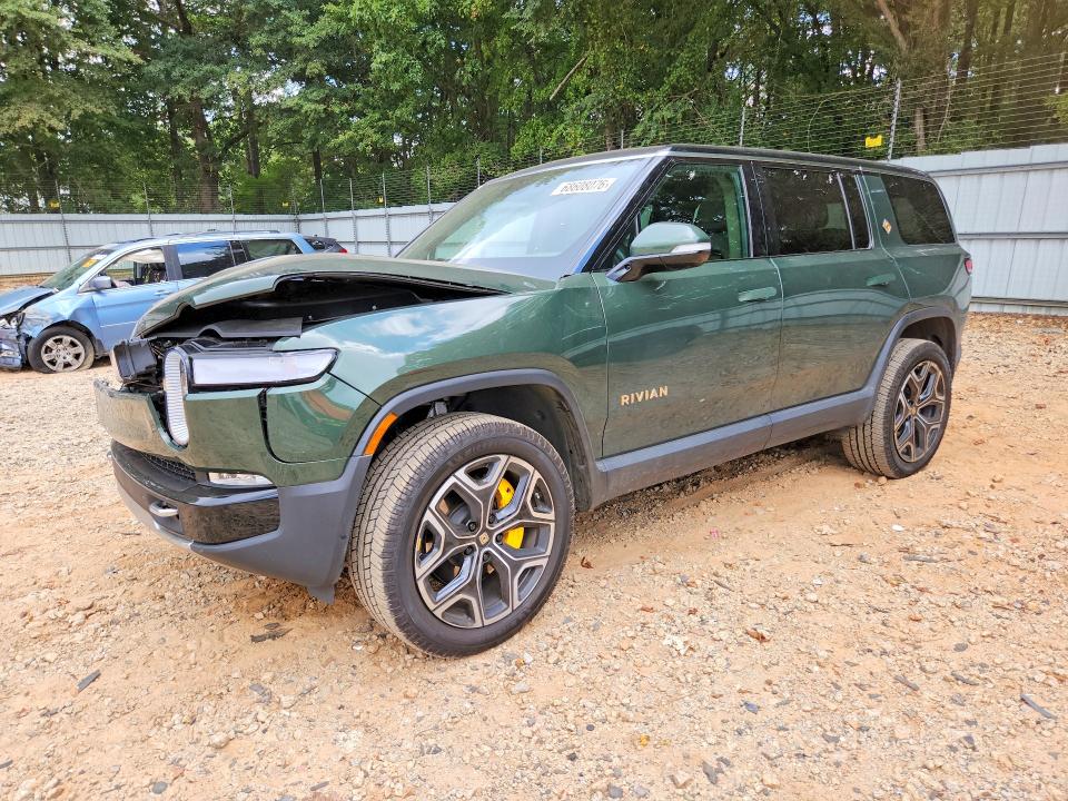 Продажа на аукционе авто 2023 Rivian R1s, vin: 7PDSGABL0PN000121, номер лота: 68608076
