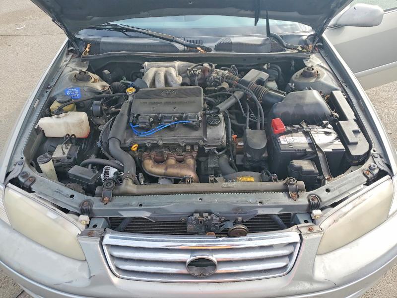69006396 :رقم المزاد ، JT2BF22K410295924 vin ، 2001 Toyota Camry مزاد بيع