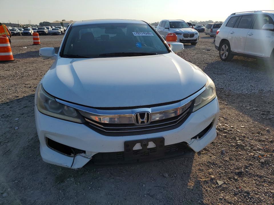 2016 Honda Accord მანქანა იყიდება აუქციონზე, vin: 1HGCR3F89GA008508, აუქციონის ნომერი: 70174546