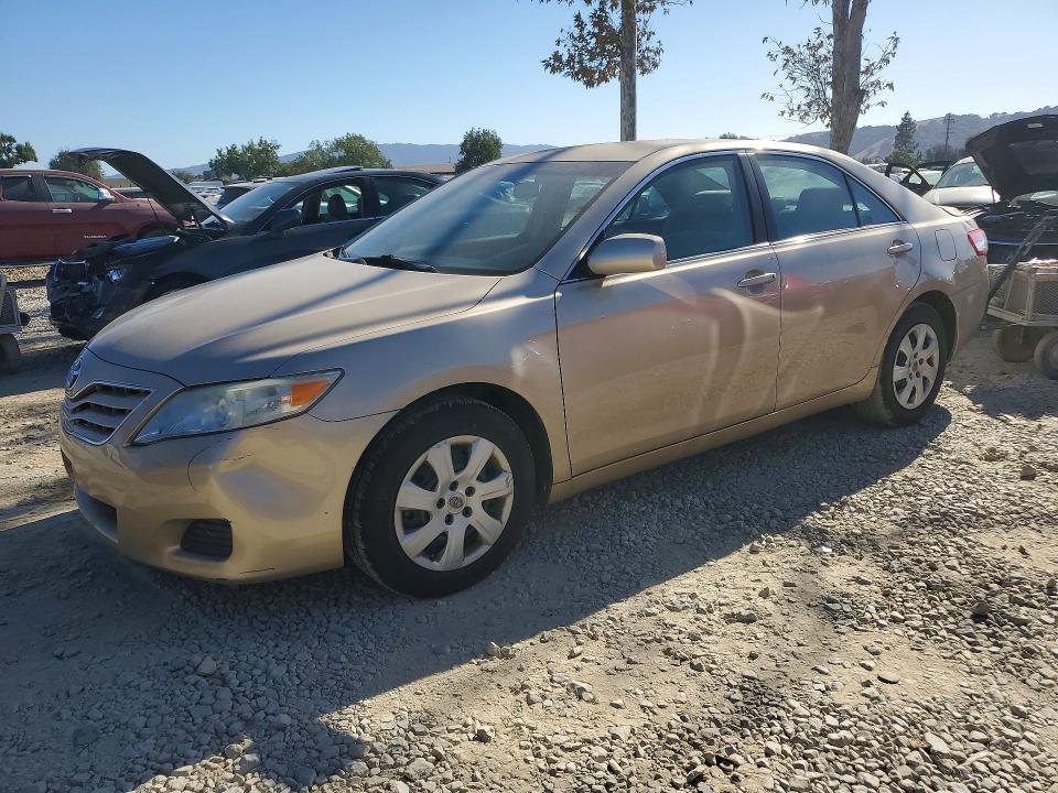 2011 Toyota Camry მანქანა იყიდება აუქციონზე, vin: 4T1BF3EK7BU765474, აუქციონის ნომერი: 71267316