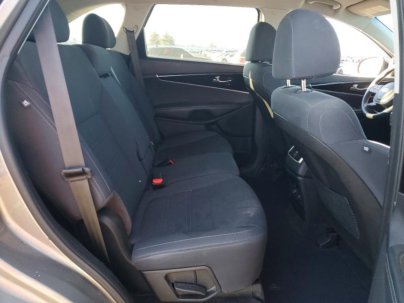 70523536 :رقم المزاد ، 5XYPGDA5XKG456161 vin ، 2019 Kia Sorento مزاد بيع