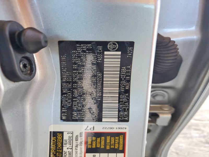 2017 Toyota Camry Hybrid მანქანა იყიდება აუქციონზე, vin: 4T1BD1FK6HU225387, აუქციონის ნომერი: 68429106