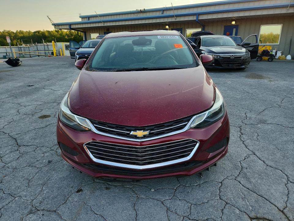 68341646 :رقم المزاد ، 1G1BF5SM7K7105089 vin ، 2019 Chevrolet Cruze مزاد بيع