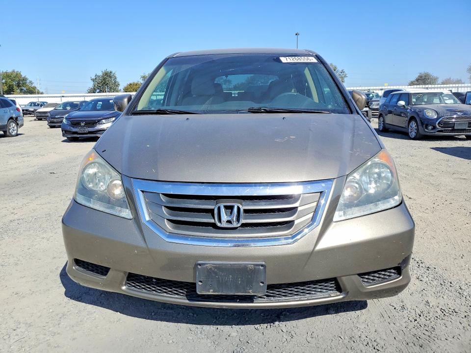 71268556 :رقم المزاد ، 5FNRL3H49AB038000 vin ، 2010 Honda Odyssey مزاد بيع