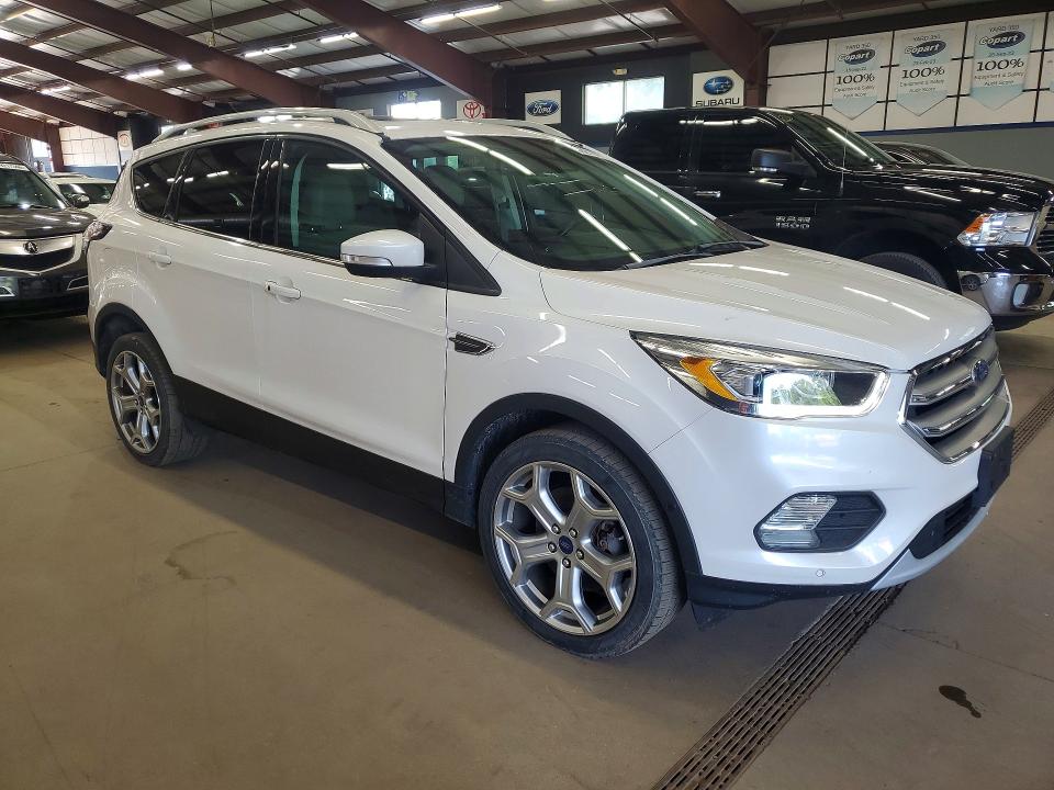 2017 Ford Escape მანქანა იყიდება აუქციონზე, vin: 1FMCU9JD8HUA35439, აუქციონის ნომერი: 69216776