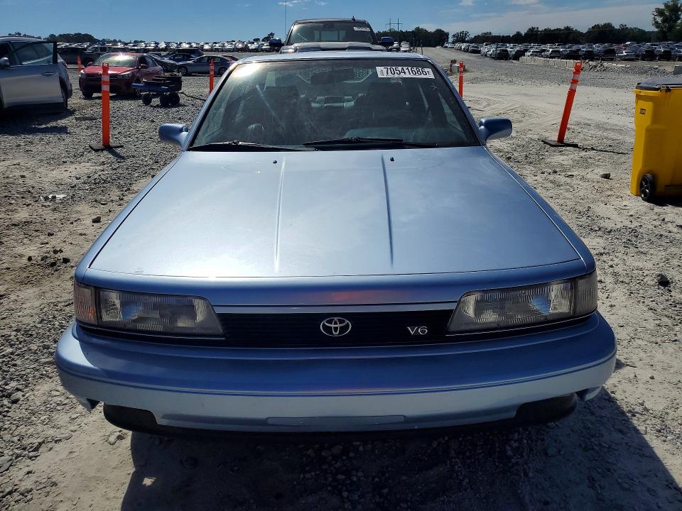 70541686 :رقم المزاد ، 4T1VV22E1LU030080 vin ، 1990 Toyota Camry مزاد بيع