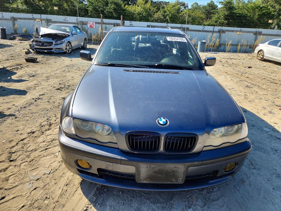 2001 Bmw 330 მანქანა იყიდება აუქციონზე, vin: WBAAV53471FT01670, აუქციონის ნომერი: 68204786