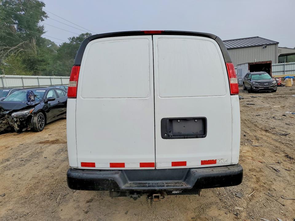 70825346 :رقم المزاد ، 1GCWGAFF9G1149163 vin ، 2016 Chevrolet Express G2500 مزاد بيع