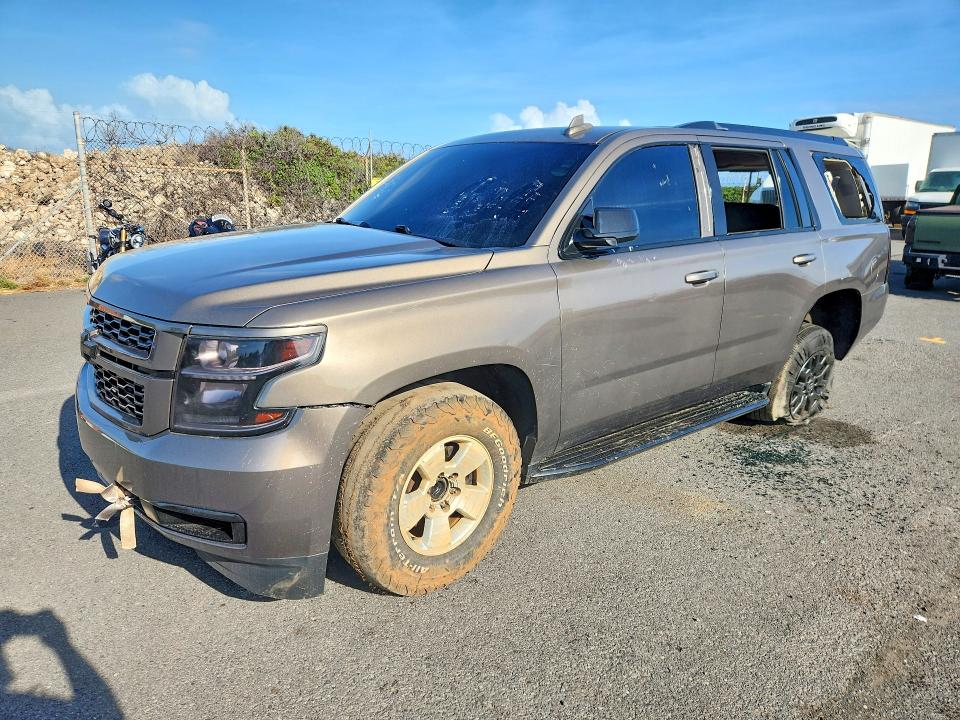 68684146 :رقم المزاد ، 1GNSCAKC1FR626858 vin ، 2015 Chevrolet Tahoe مزاد بيع