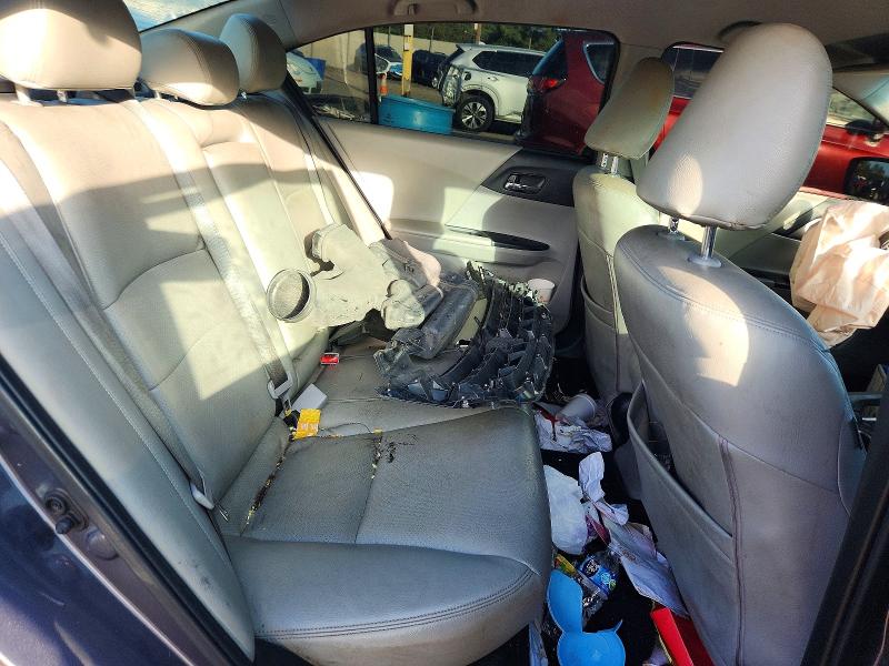 Продажа на аукционе авто 2015 Honda Accord, vin: 1HGCR2F39FA217065, номер лота: 68750096