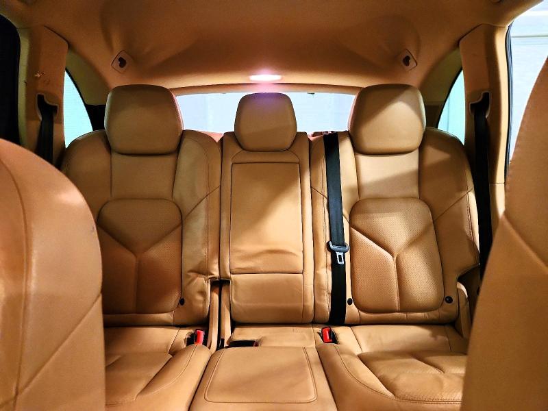 Продаж на аукціоні авто 2011 Porsche Cayenne, vin: WP1AA2A28BLA10465, номер лоту: 68496446