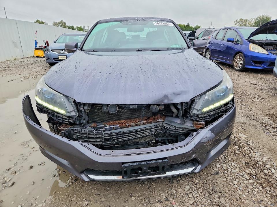 70228666 :رقم المزاد ، 1HGCR6F50FA002683 vin ، 2015 Honda Accord مزاد بيع