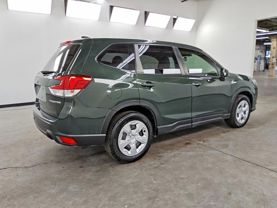 Продажа на аукционе авто 2023 Subaru Forester, vin: JF2SKAAC6PH446328, номер лота: 69227916