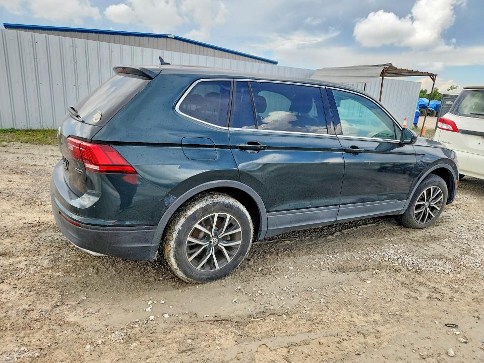 68233056 :رقم المزاد ، 3VV2B7AX1KM157562 vin ، 2019 Volkswagen Tiguan مزاد بيع