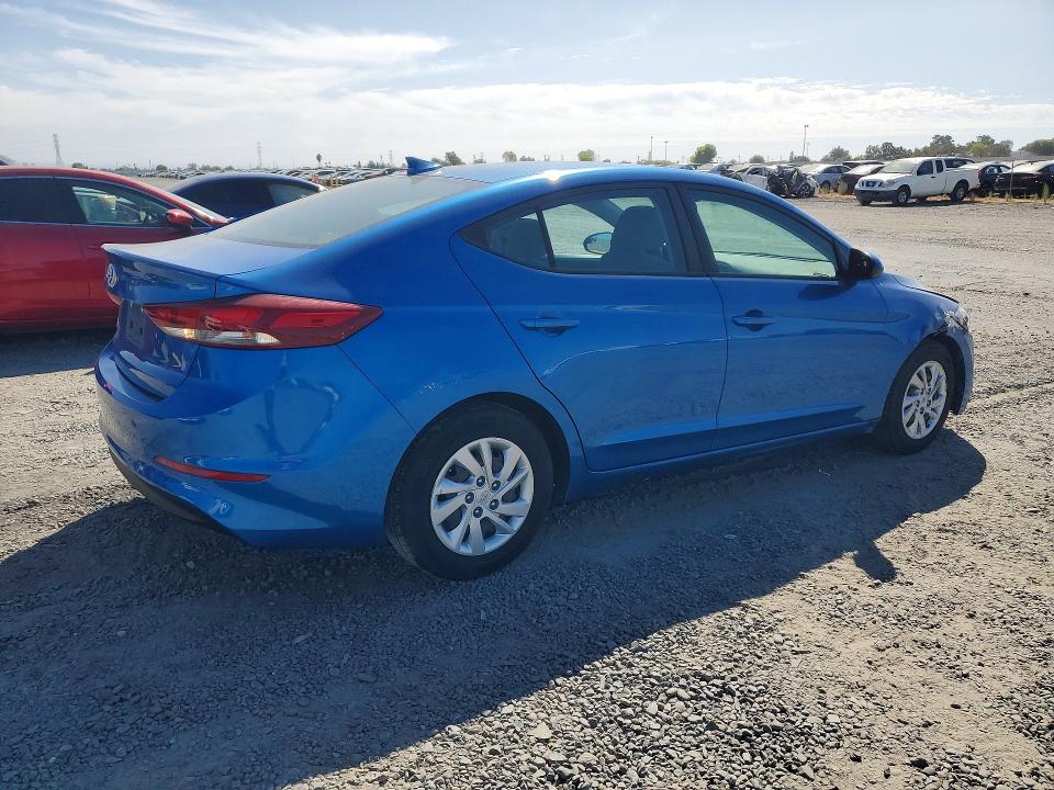 69180266 :رقم المزاد ، 5NPD74LF0HH192121 vin ، 2017 Hyundai Elantra مزاد بيع