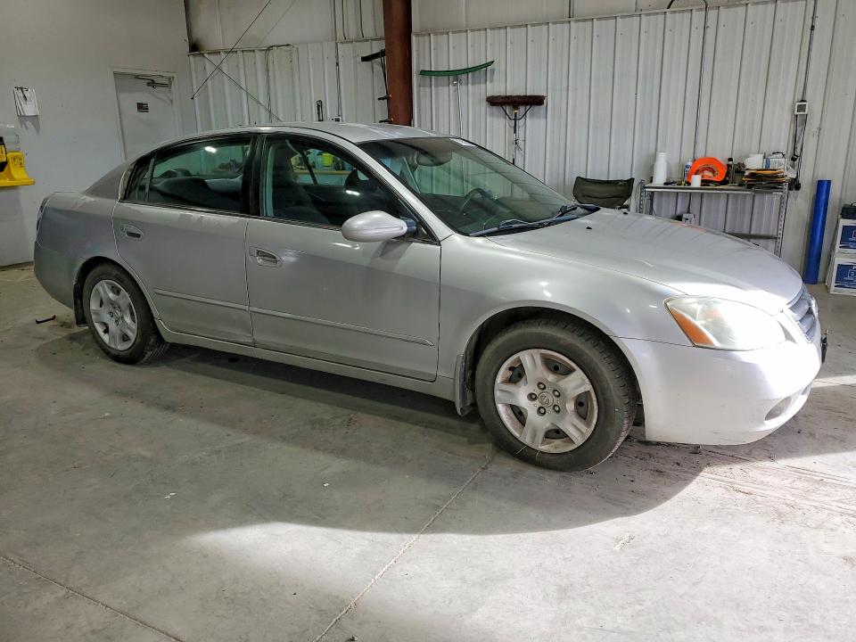 2002 Nissan Altima მანქანა იყიდება აუქციონზე, vin: 1N4AL11D62C235464, აუქციონის ნომერი: 71052086