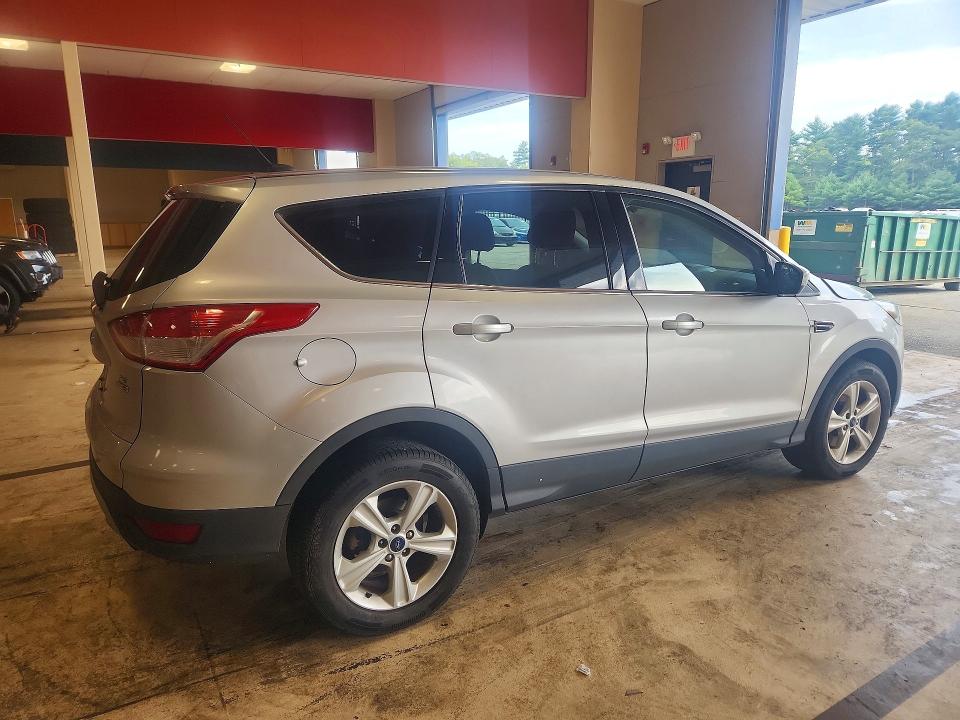2015 Ford Escape მანქანა იყიდება აუქციონზე, vin: 1FMCU9GX9FUC58443, აუქციონის ნომერი: 69642066