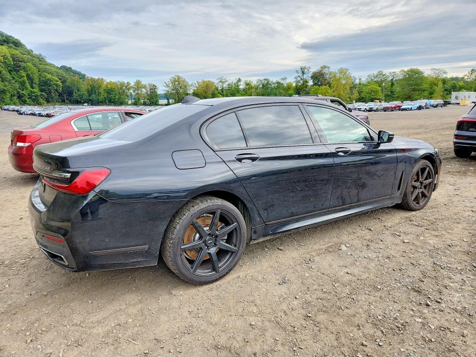 68435956 :رقم المزاد ، WBA7U2C0XLGJ59675 vin ، 2020 Bmw 750 مزاد بيع