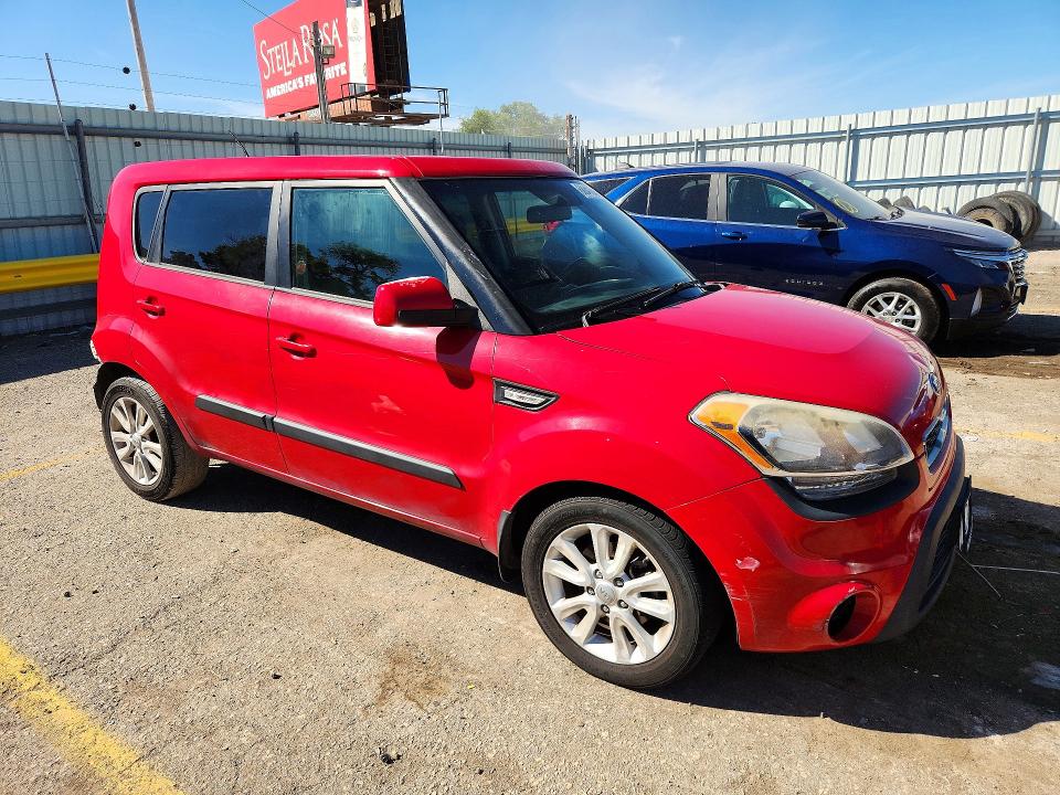 68841846 :رقم المزاد ، KNDJT2A58D7632467 vin ، 2013 Kia Soul مزاد بيع