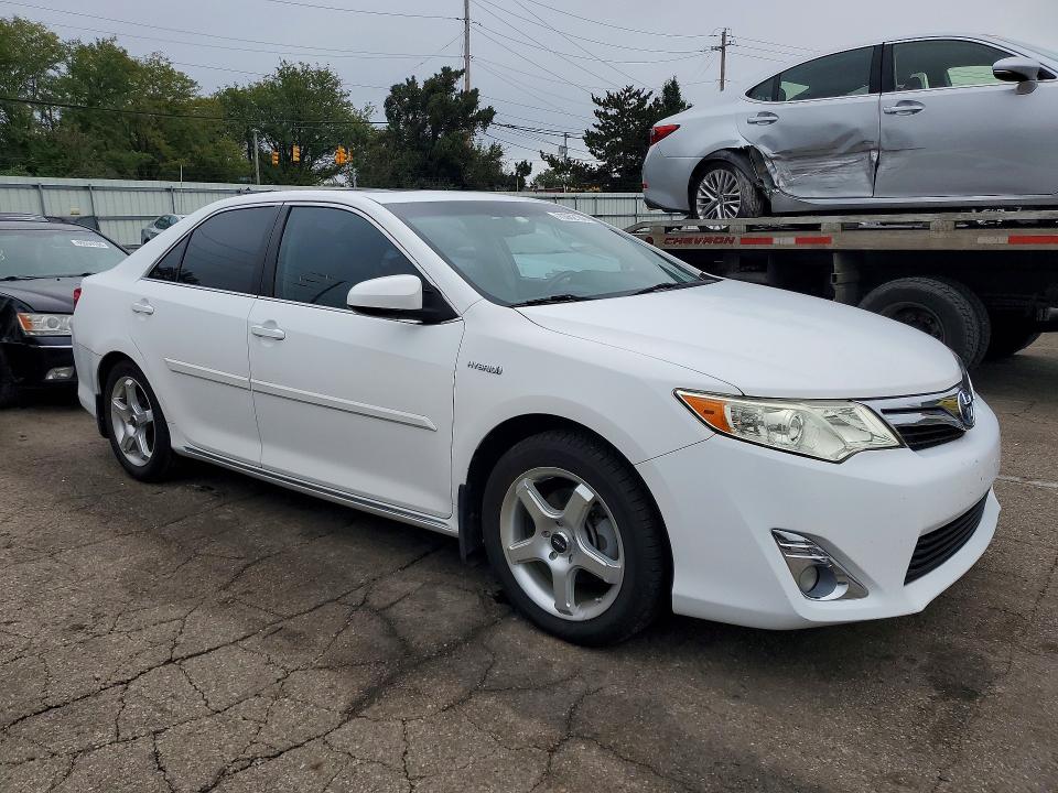 2012 Toyota Camry Hybrid მანქანა იყიდება აუქციონზე, vin: 4T1BD1FK5CU048999, აუქციონის ნომერი: 70062106