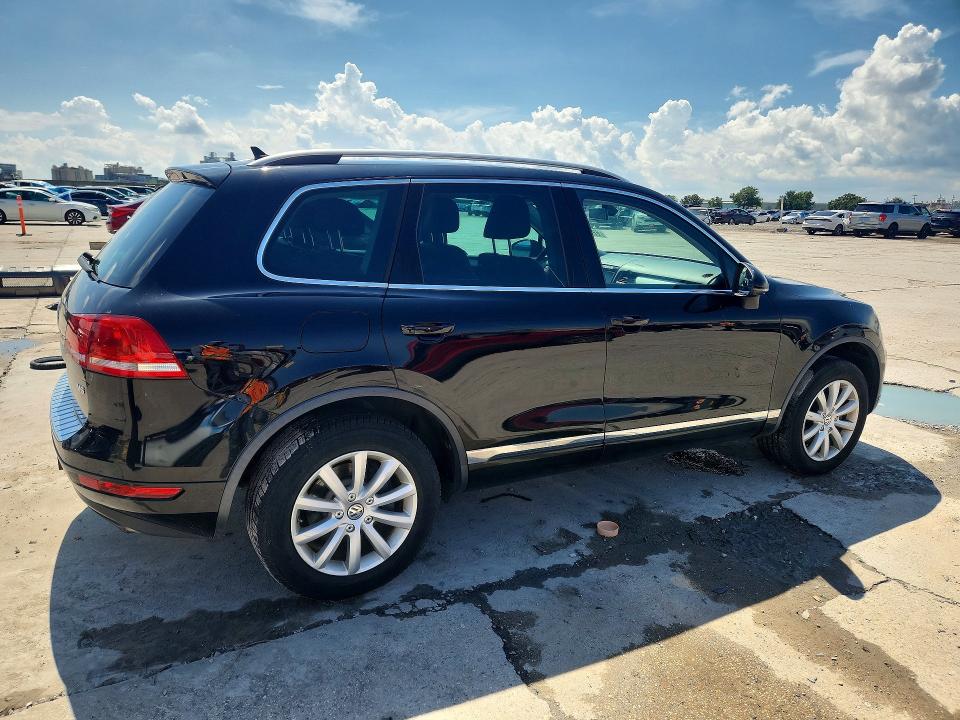 2011 Volkswagen Touareg მანქანა იყიდება აუქციონზე, vin: WVGFF9BPXBD003633, აუქციონის ნომერი: 68553956