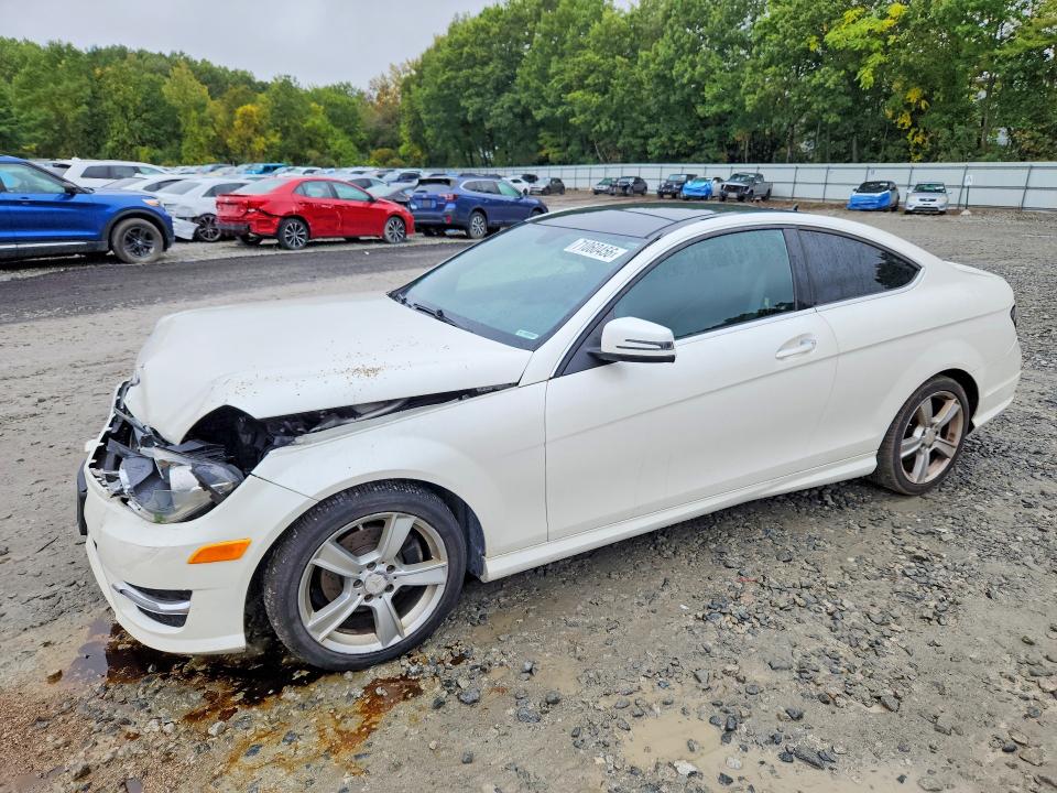 71060456 :رقم المزاد ، WDDGJ4HB7DF999461 vin ، 2013 Mercedes-benz C مزاد بيع