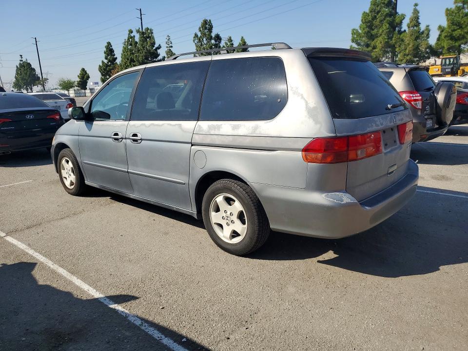 70441206 :رقم المزاد ، 2HKRL18611H531371 vin ، 2001 Honda Odyssey مزاد بيع
