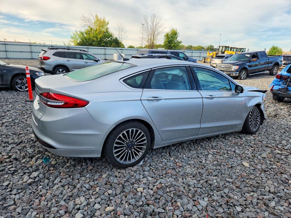 69340646 :رقم المزاد ، 3FA6P0HD0HR138720 vin ، 2017 Ford Fusion مزاد بيع