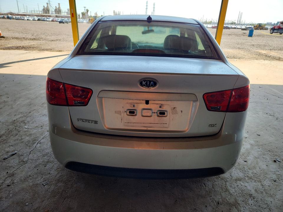 67124726 :رقم المزاد ، KNAFU4A25B5379991 vin ، 2011 Kia Forte مزاد بيع