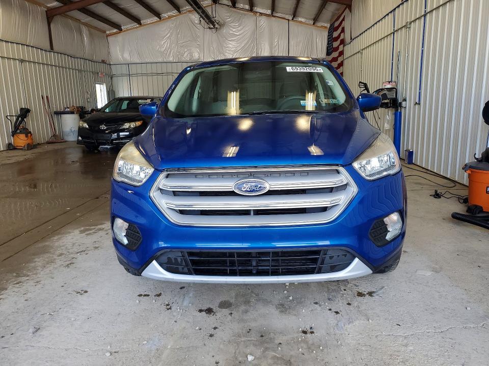 69392096 :رقم المزاد ، 1FMCU0GD7KUA93441 vin ، 2019 Ford Escape مزاد بيع