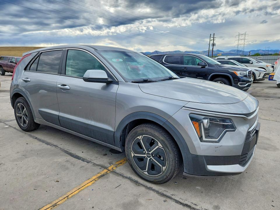 Продажа на аукционе авто 2023 Kia Niro, vin: KNDCP3LE1P5061209, номер лота: 69717356