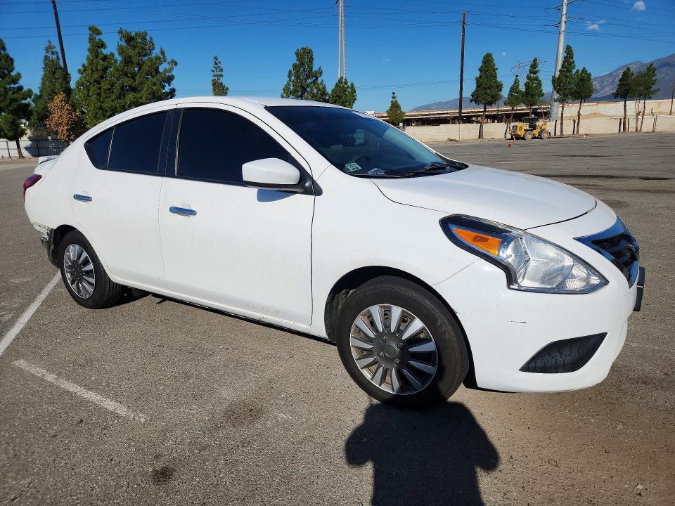 Продажа на аукционе авто 2017 Nissan Versa, vin: 3N1CN7AP7HL876780, номер лота: 70707456