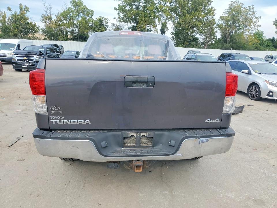 Продажа на аукционе авто 2011 Toyota Tundra, vin: 5TFUM5F19BX025685, номер лота: 69221726