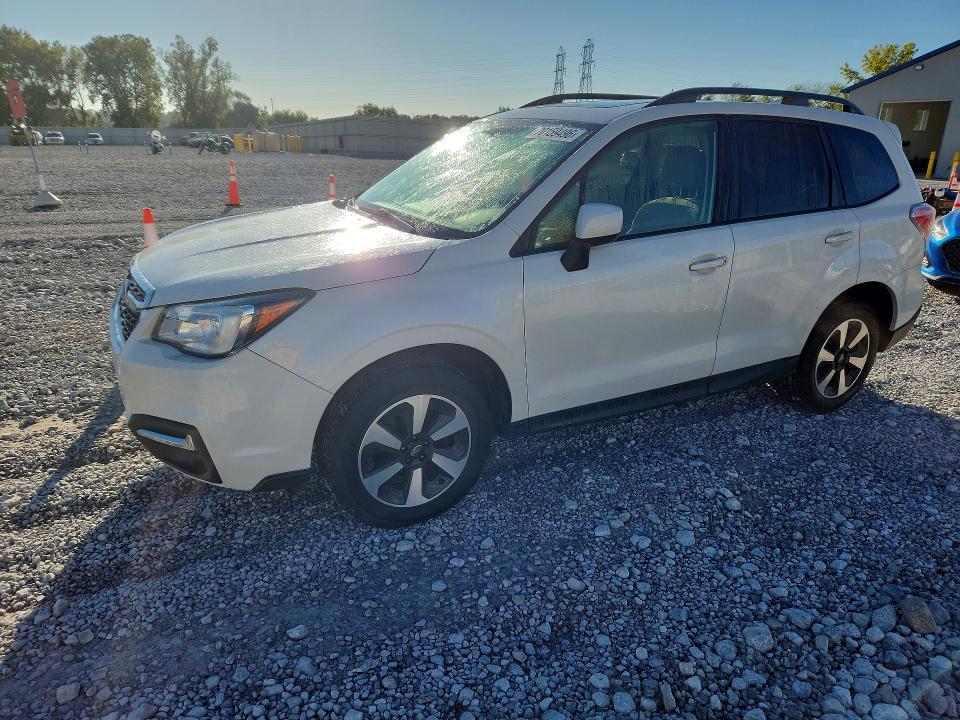 2017 Subaru Forester მანქანა იყიდება აუქციონზე, vin: JF2SJAEC8HH552391, აუქციონის ნომერი: 70159496