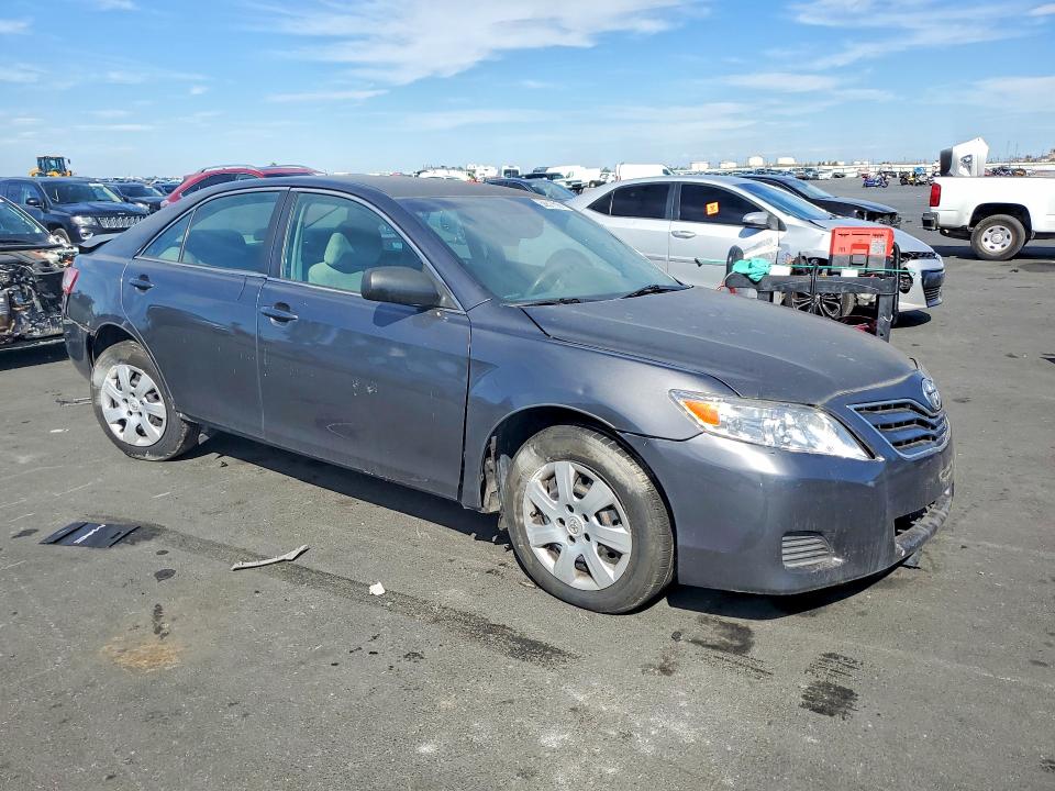 Aukcja sprzedaży 2011 Toyota Camry, vin: 4T1BF3EK7BU118833, numer aukcji: 68617556