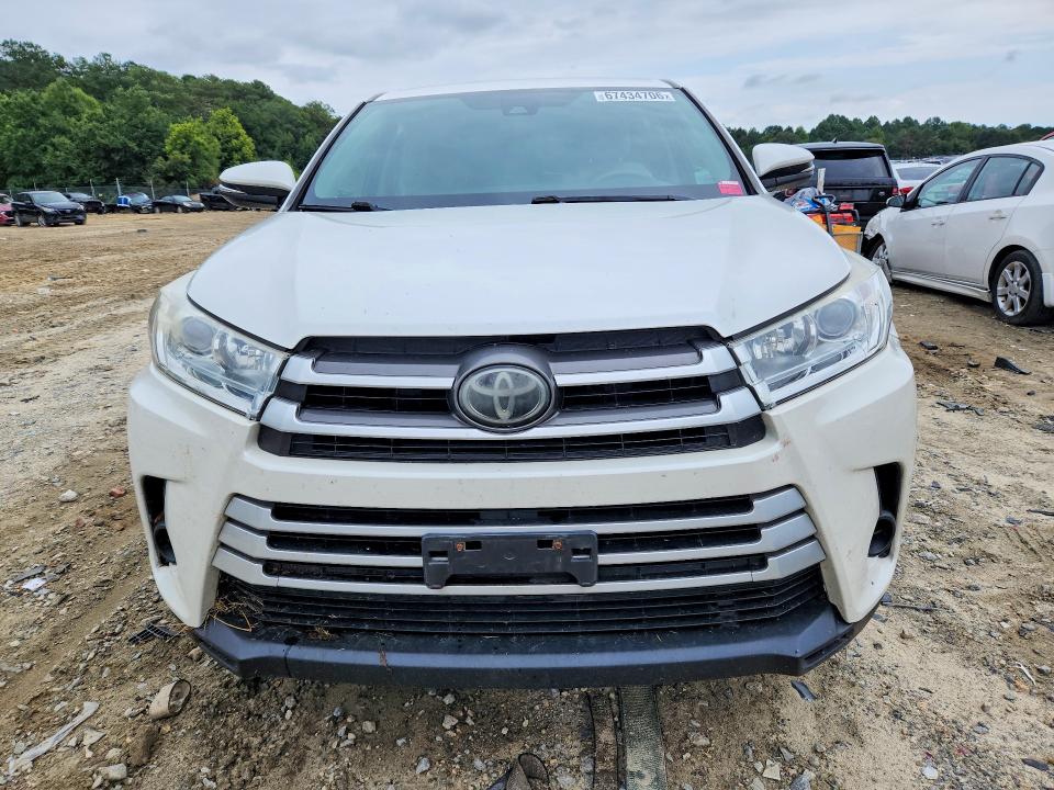 67434706 :رقم المزاد ، 5TDBZRFH0HS358952 vin ، 2017 Toyota Highlander مزاد بيع