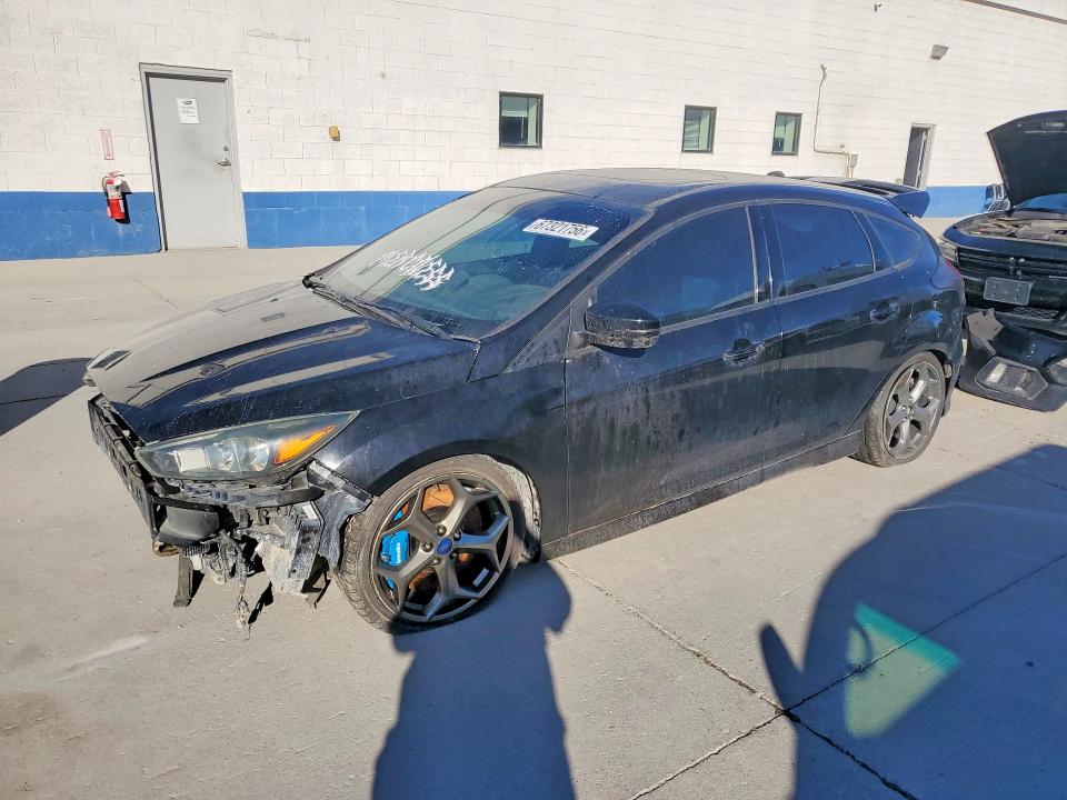 Продажа на аукционе авто 2016 Ford Focus, vin: 1FADP3L94GL391404, номер лота: 67321756