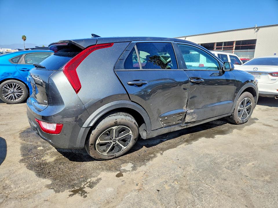 Продаж на аукціоні авто 2026 Kia Niro, vin: KNDCP3LE3T5364261, номер лоту: 69072076