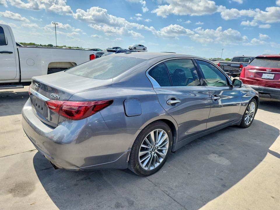 67875226 :رقم المزاد ، JN1EV7AP9JM354866 vin ، 2018 Infiniti Q50 مزاد بيع