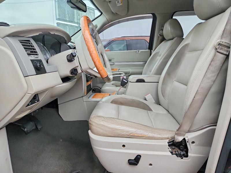 70136596 :رقم المزاد ، 1A8HW58238F140386 vin ، 2008 Chrysler Aspen مزاد بيع