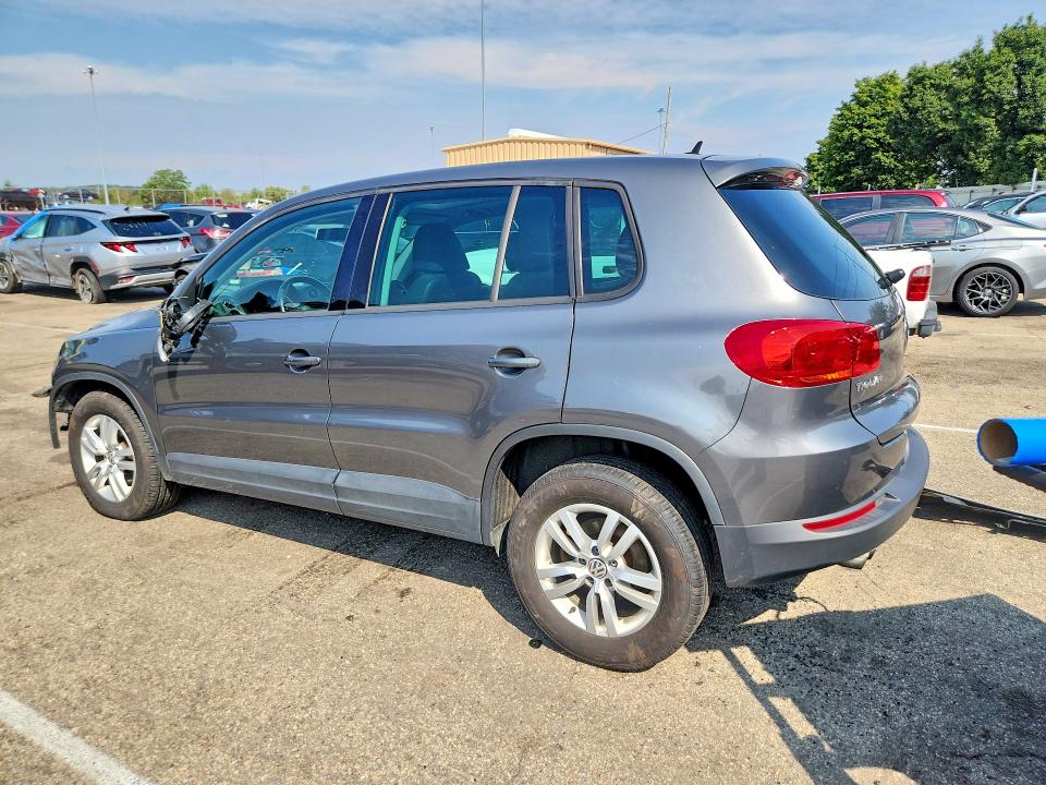 2013 Volkswagen Tiguan მანქანა იყიდება აუქციონზე, vin: WVGAV3AX2DW624108, აუქციონის ნომერი: 69038376